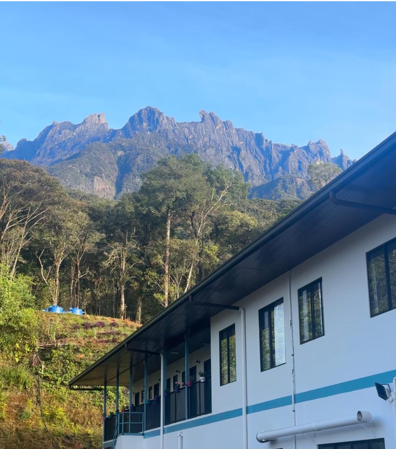 Bed and Breakfast Tranquera House Ranau Esterno foto
